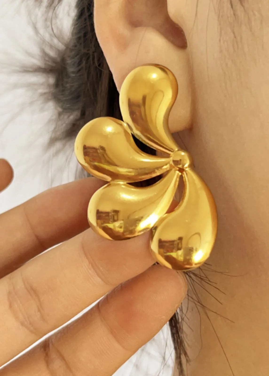 Gold Polished Petal Stud Earrings