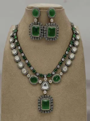 Green Trinket Necklace