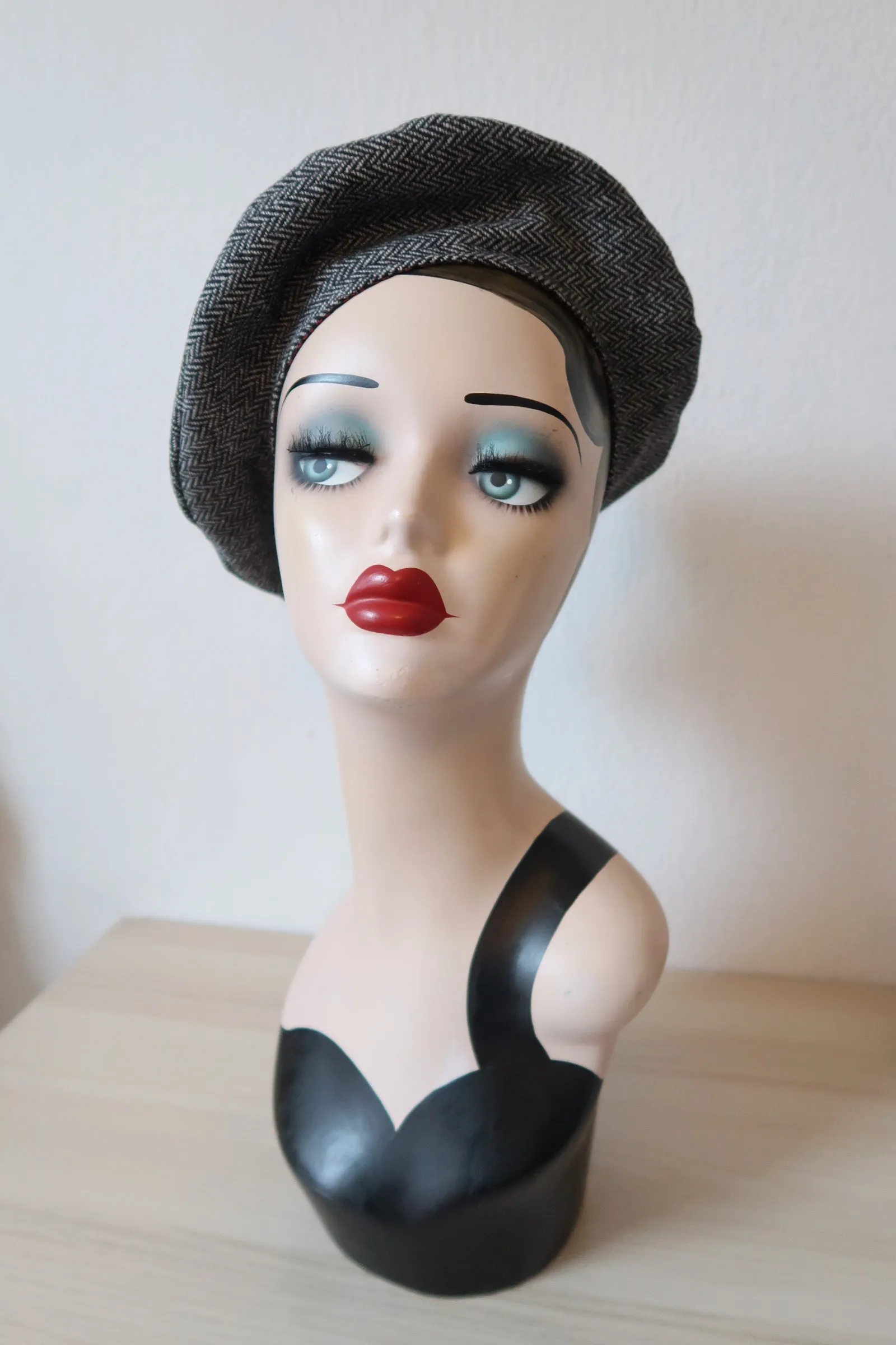 Grey Tweed Vintage Style Beret (size 22”)