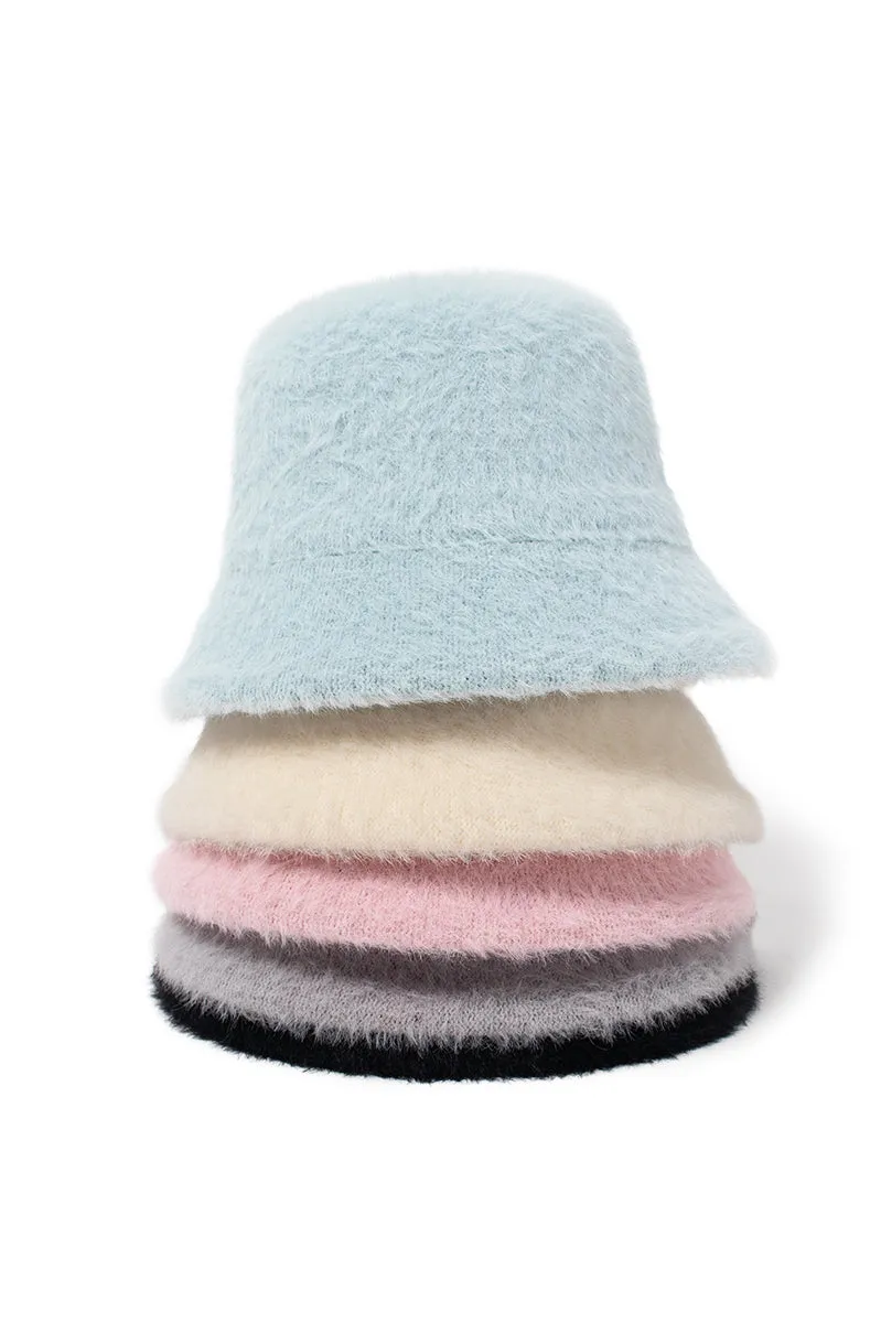 GWBU2124 - Faux angora bucket hat