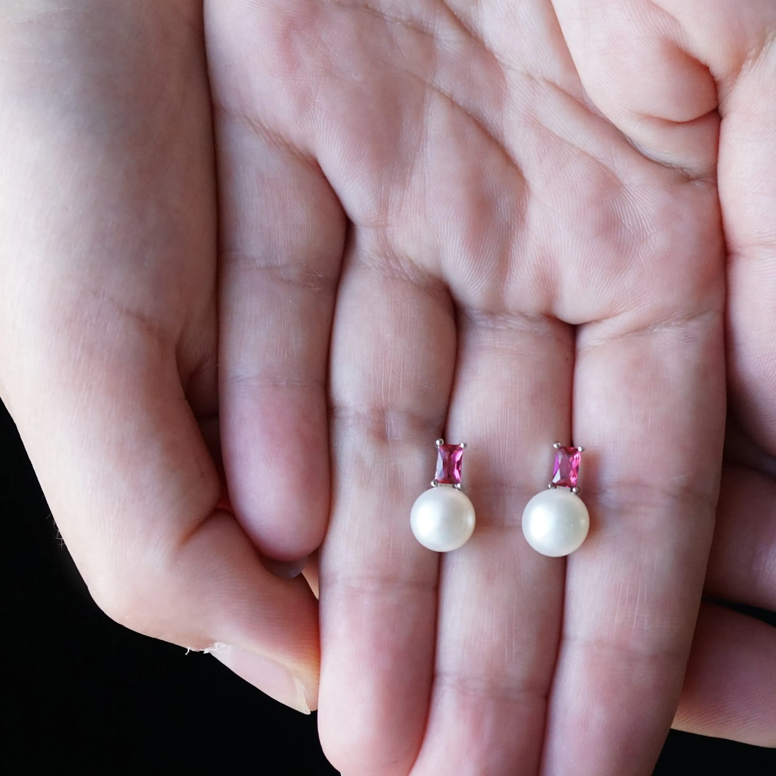 Hannah X - Pearl Crystal Silver Stud Earrings