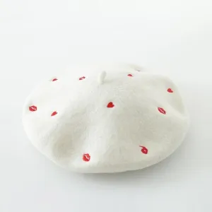 Harajuku Kiss Heart Embroidered Beret (White/black)