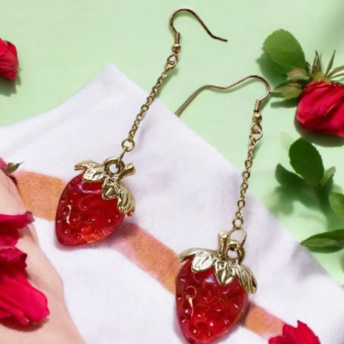 Y2K - 3D red strawberry dangle earrings | fruits dangle earrings | oversize statement | cute kawaii earrings | burgundy red berry petals