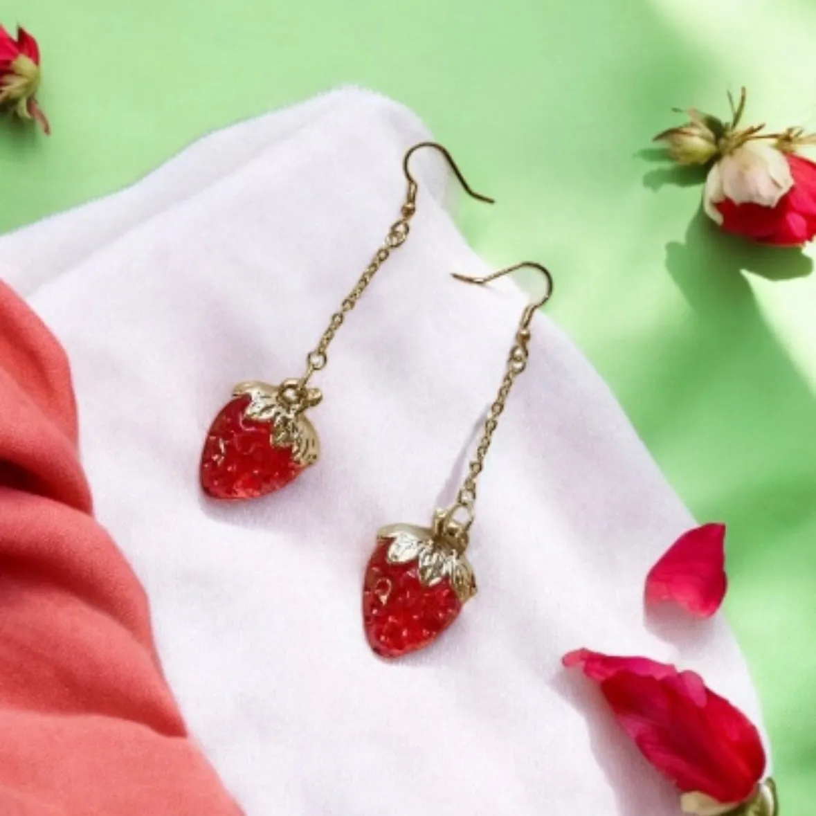 Y2K - 3D red strawberry dangle earrings | fruits dangle earrings | oversize statement | cute kawaii earrings | burgundy red berry petals